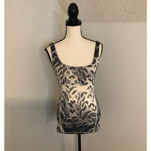 Lululemon Amala Tank Pretty Plume Angel Wing Black - Size 4